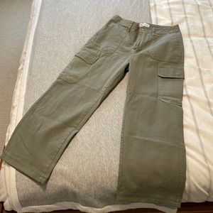 Zara Wide-Leg Cargo Pants